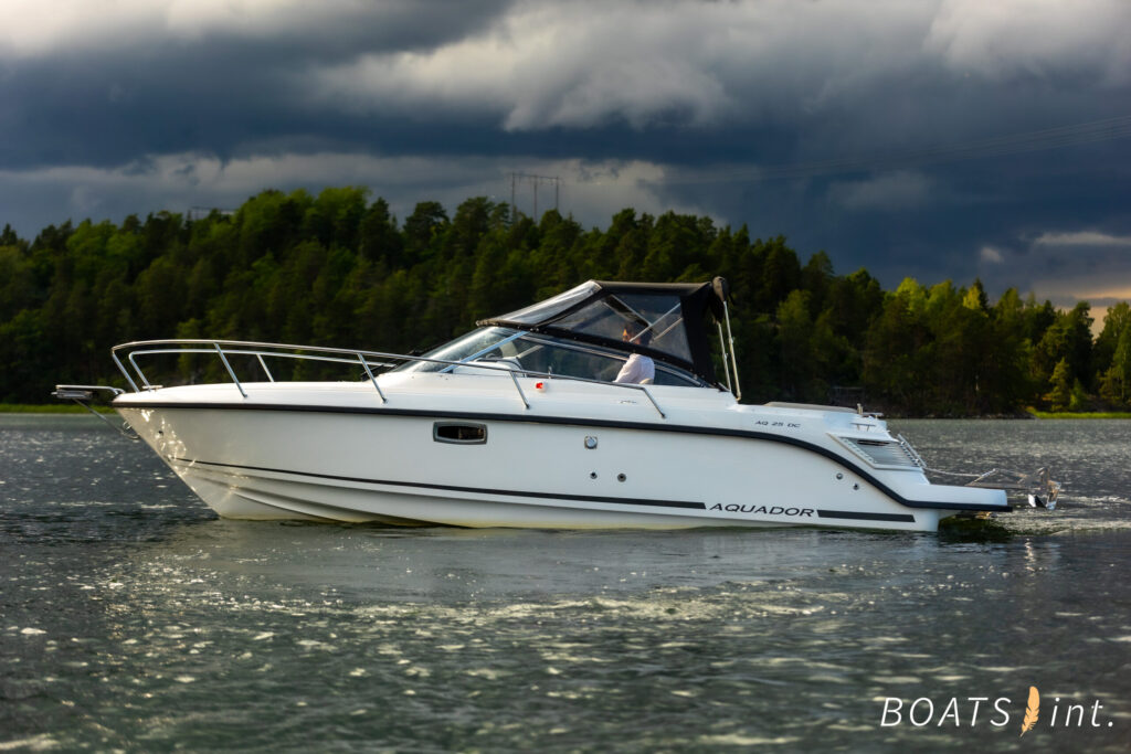 Aquador 25 DC for sale by Boats Int. AB
