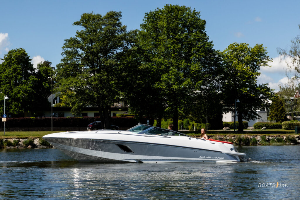 Hydrolift C27 Cab for sale by Boats Int. AB