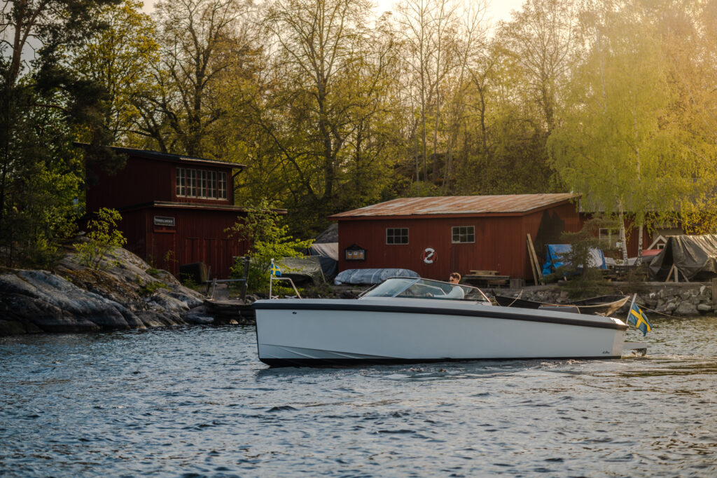 Delta 26 Open for sale by Boats Int.