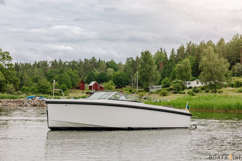 Delta 26 Open for sale by Boats Int.