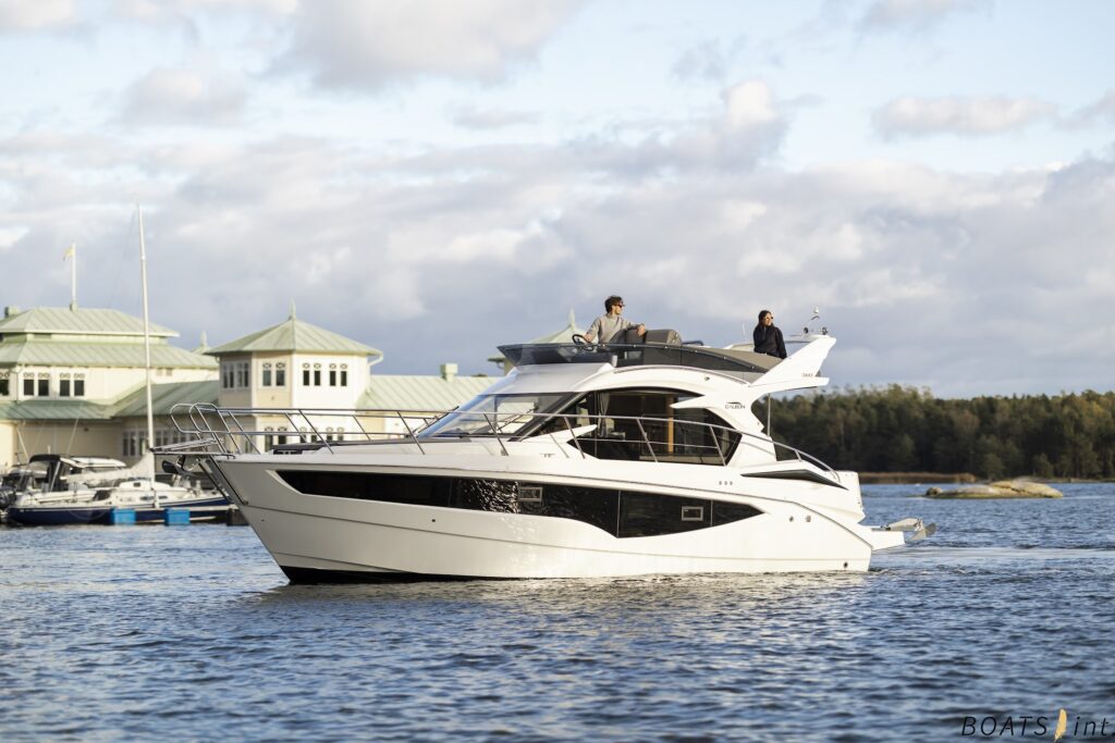 Galeon 360 Fly for sale by Boats Int. AB